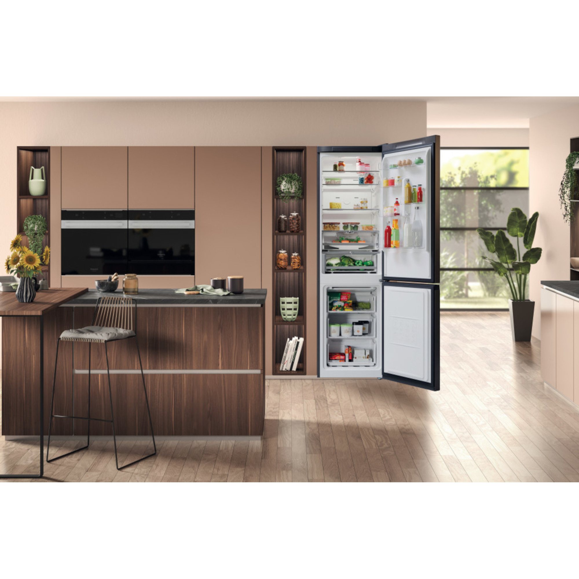 hotpoint h7x 93 tsk m total no frost fridge freezer silver black Hotpoint H7X 93 TSK M Total No Frost Fridge Freezer - Silver Black